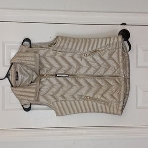 Calvin Klein Women's Shiny Puffer Vest Jacket